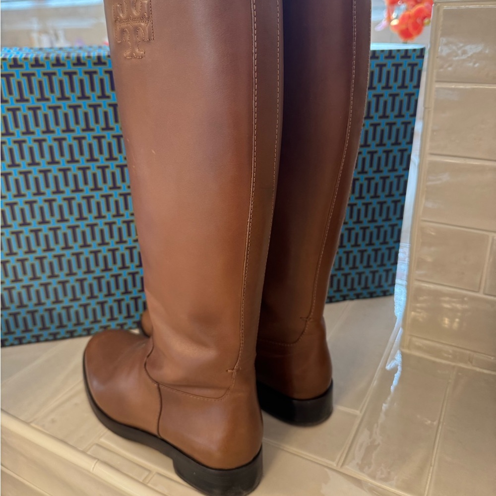 🍂🍁Authentic TORY BURCH Riding Leather Boots, size 8🍁🍂 - Picture 6 of 8